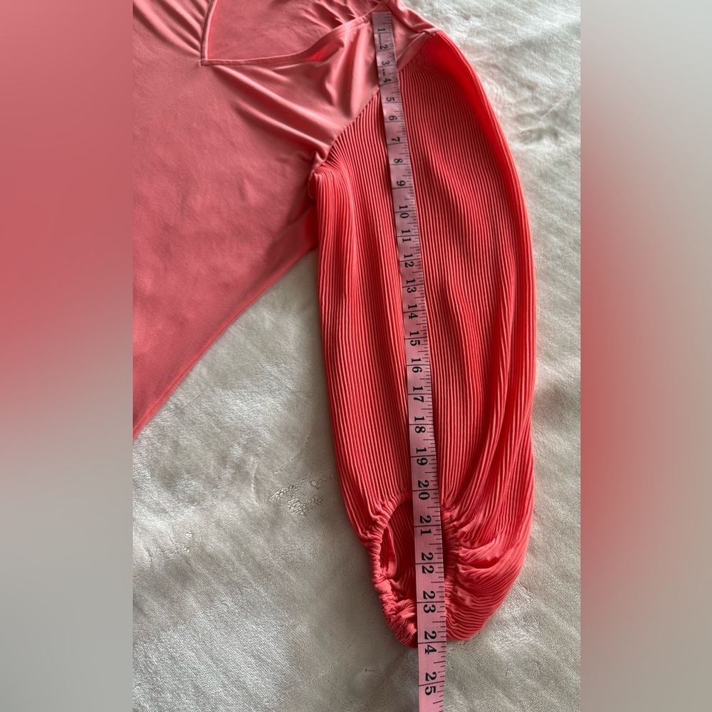 Calvin Klein Coral Relaxed Blouse with Flowing Fabric - Picture 10 of 11